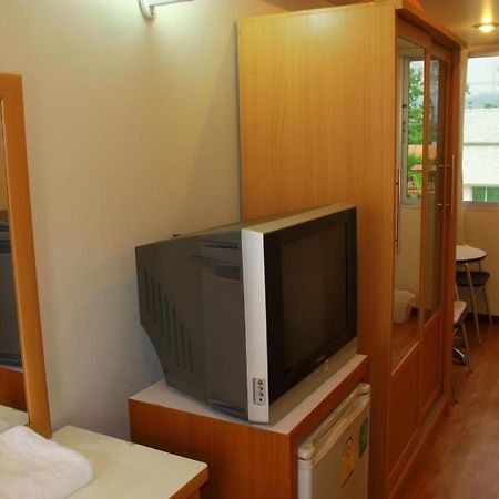Ratchaphruek 2007 Hotel Chom Thong Ngoại thất bức ảnh